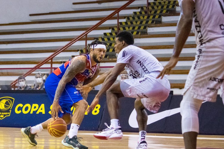 Basquete Cearense faz jogo disputado contra o Paulistano – Basquete Cearense