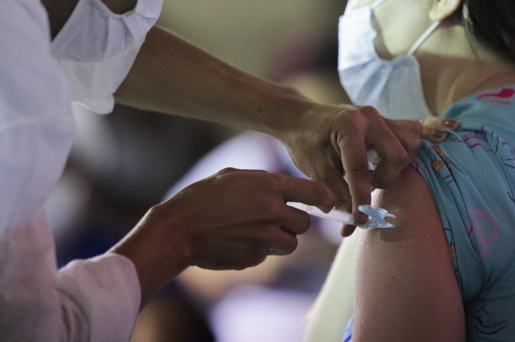 Vacinas sõ irá quando municípios atingirem meta mínima