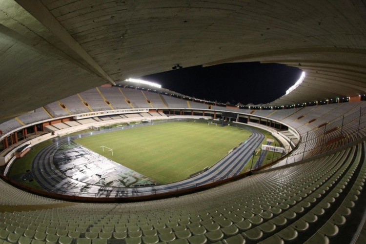 Paysandu e Galvez duelam por vaga nas quartas de final da Copa Verde