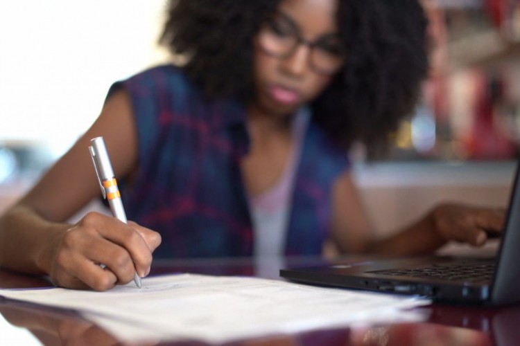 O evento conta com diversas palestras com temas focados no aperfei&ccedil;oamento profissional e na conquista de uma oportunidade no mercado