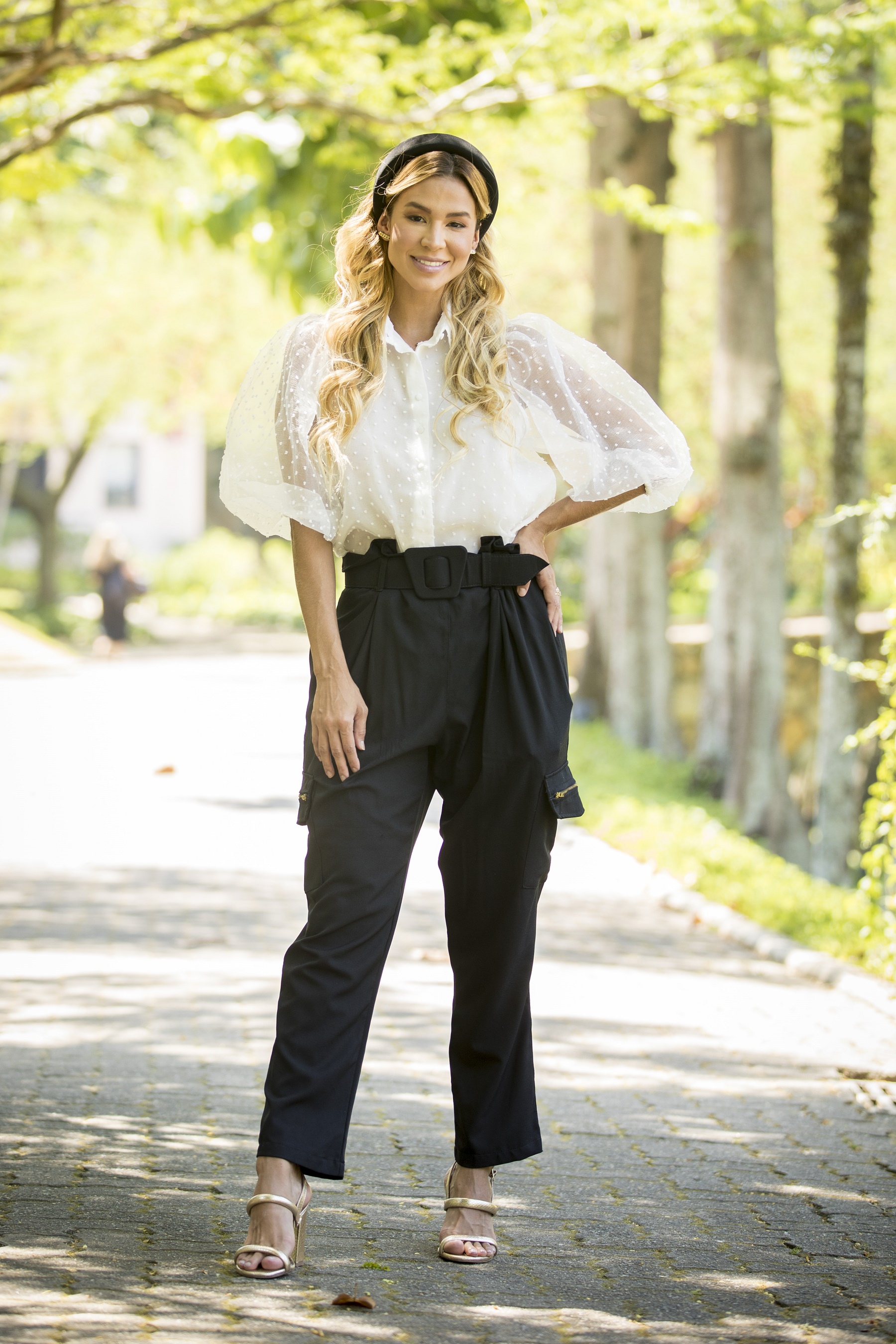 Cearense Kerline Cardoso é modelo e digital influencer