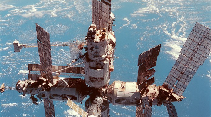  A estação espacial Mir ficou em órbita entra 1986 e 2001. Foi quase uma predecessora da atual ISS