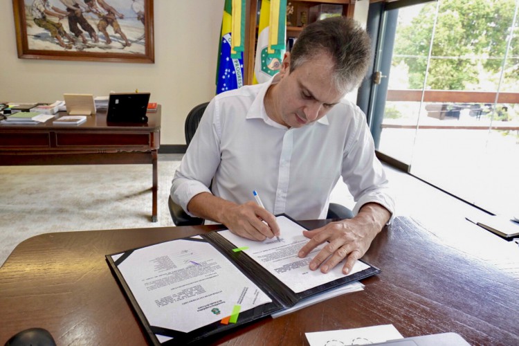 Camilo Santana (Foto: CARLOS GIBAJA/ GOV. DO CEARA)