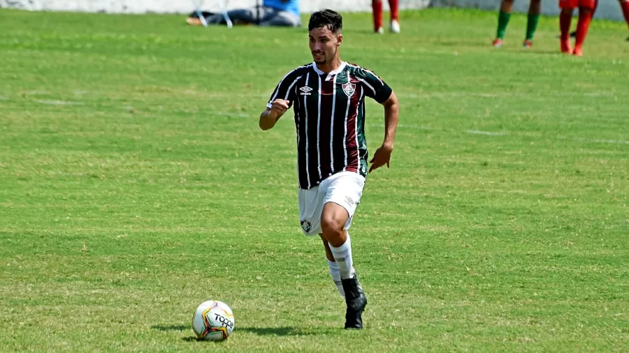 O volante Martinelli, do Fluminense, não deve enfrentar o Fortaleza pela última rodada do Brasileirão 2020