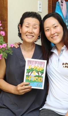Carolina e a mãe, Estela, comandam juntas restaurante de comida coreana, agora, na Parquelândia