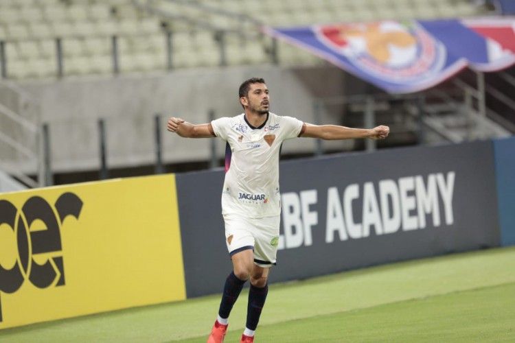 Bruno Melo avalia atuação do Fortaleza como positiva na estreia da Copa do Nordeste