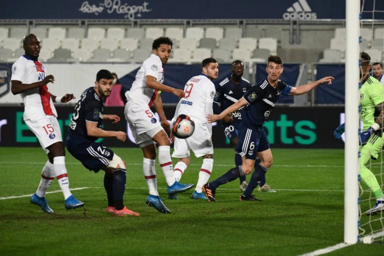 PSG venceu por 1 a 0 o Bordeaux com o gol de Sarabia