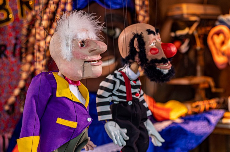O festival conta com mais de 20 grupos bonequeiros cearenses. 
