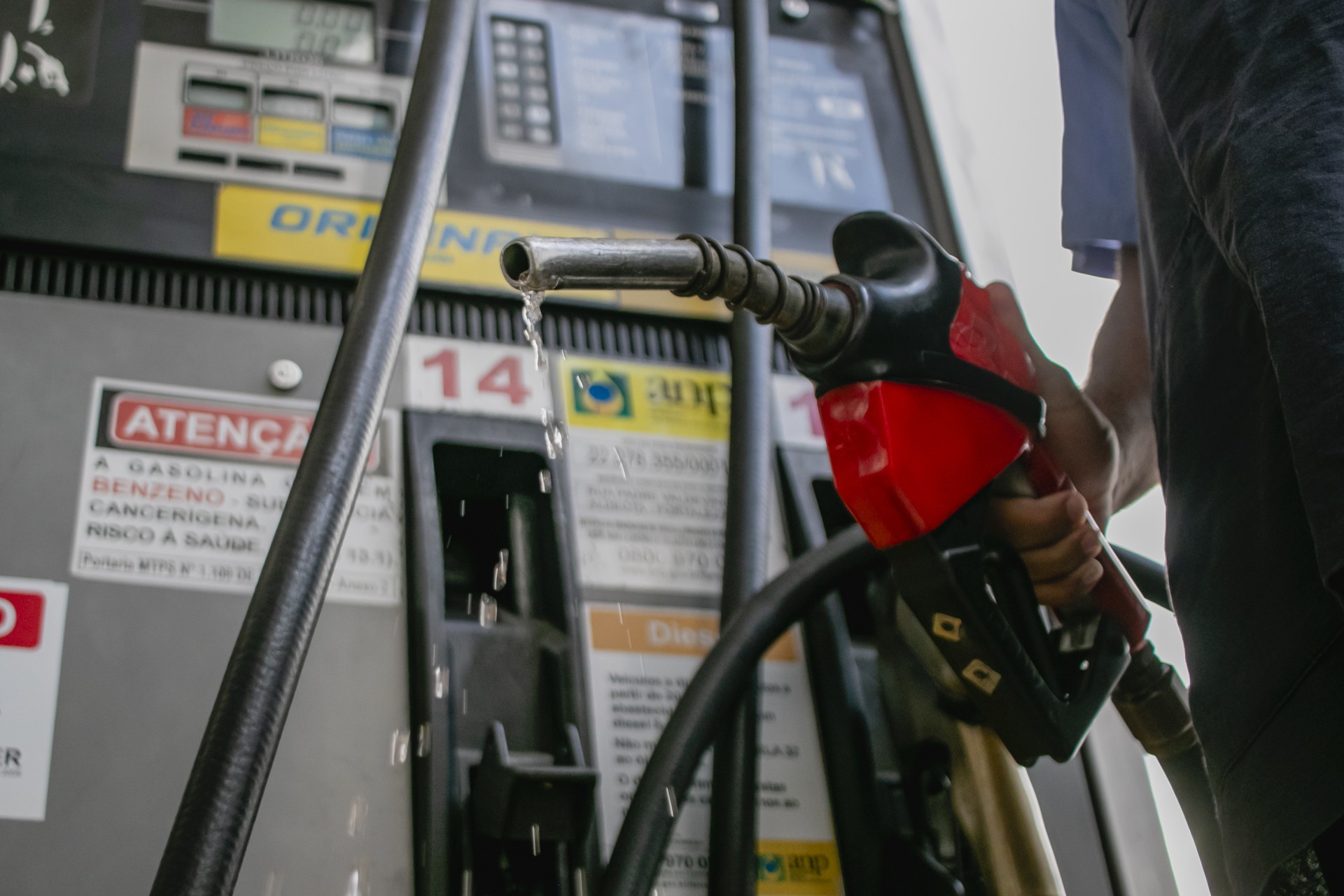 Embate sobre quem é responsável pela alta do preço dos combustíveis opõe governo federal e estados (Foto: Aurelio Alves)