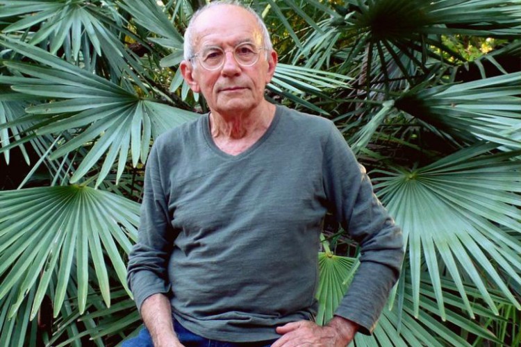 Hélio Rola é um dos artistas mais emblemáticos das artes plásticas do Ceará