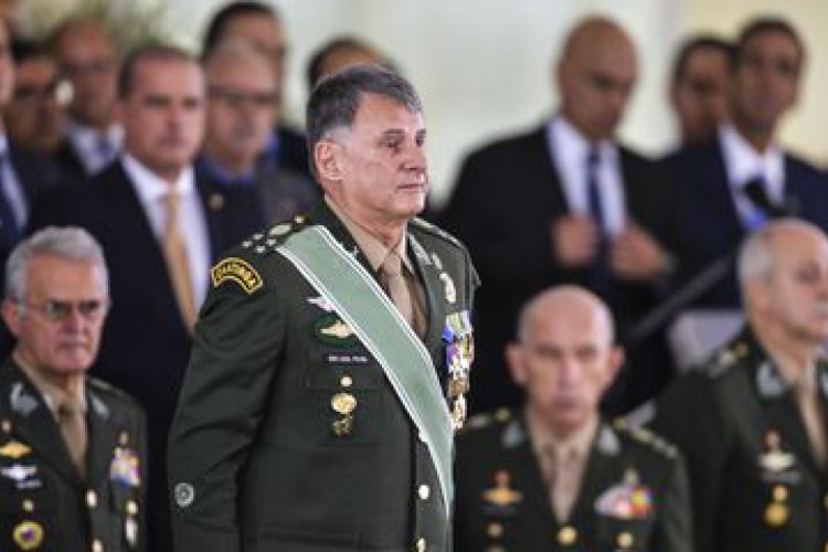 General Edson Leal Pujol durante solenidade de posse em 2019.