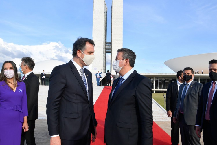 Brasilia em 3 de fevereiro de 2021, Os presidentes do Senado Federal, senador Rodrigo Pacheco (DEM-MG), e da Câmara dos Deputados, deputado Arthur Lira (PP-AL), em frente a rampa do Congresso Nacional. (Foto: Marcos Brandão/Senado Federal)