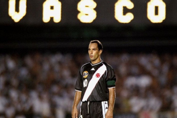 Edmundo diz que Vasco seria campeão Mundial se VAR existisse em 2000