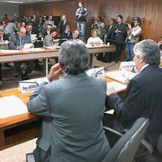 CPI dos Correios aprova quebra de sigilo de 12 corretoras