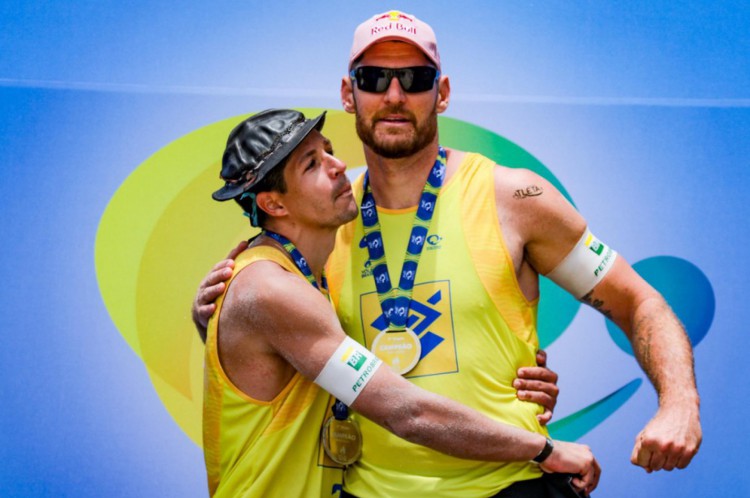 Alison e Álvaro almejam manter a força do Brasil no vôlei de praia masculino
