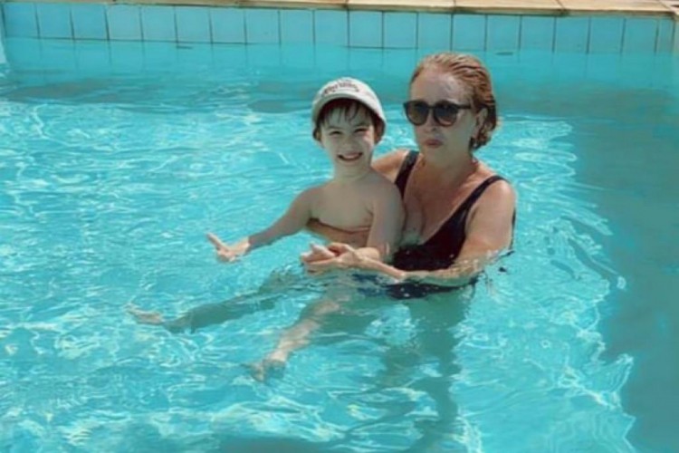 Rosângela Medeiros e neto Henry Borel