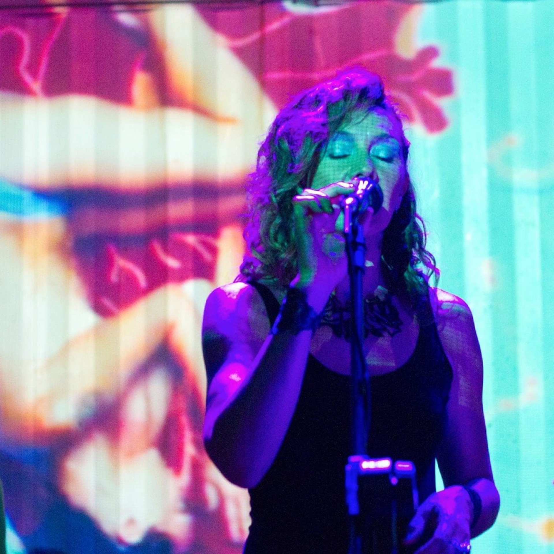 Projeto "Aflu&ecirc;ncias", das artistas Bianca Turner e Sandra-X