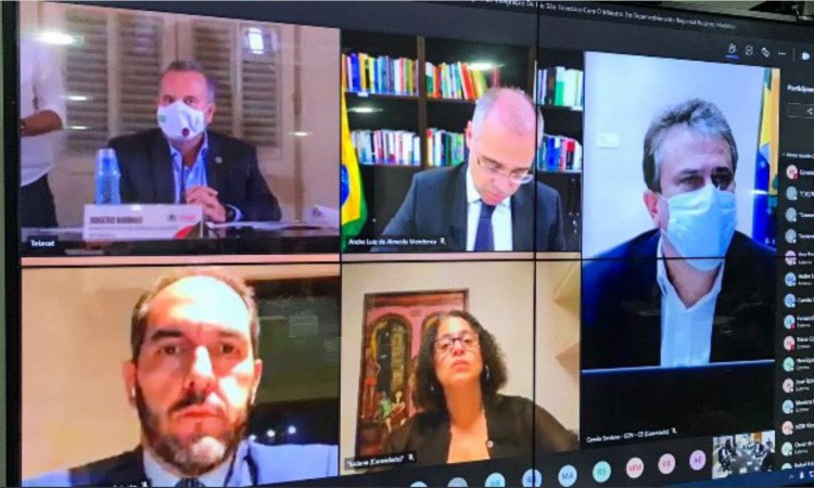 O governador Camilo Santana participou da reunião com o Ministro do Desenvolvimento Regional, Rogério Marinho, e os governadores dos estados da Paraíba, Rio Grande do Norte e Pernambuco.