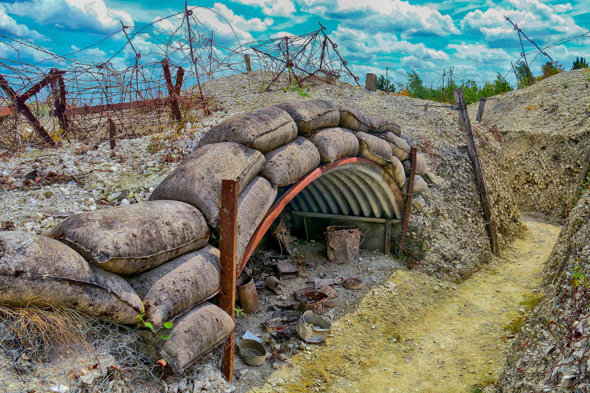Trincheira, vala cavada no solo para dar vantagem estratégica a exércitos durante batalhas (Foto: Christelle PRIEUR / Pixabay)