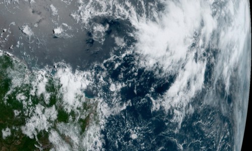 Imagens de sat&eacute;lite mostram forma&ccedil;&atilde;o de nuvens de chuva no Cear&aacute;