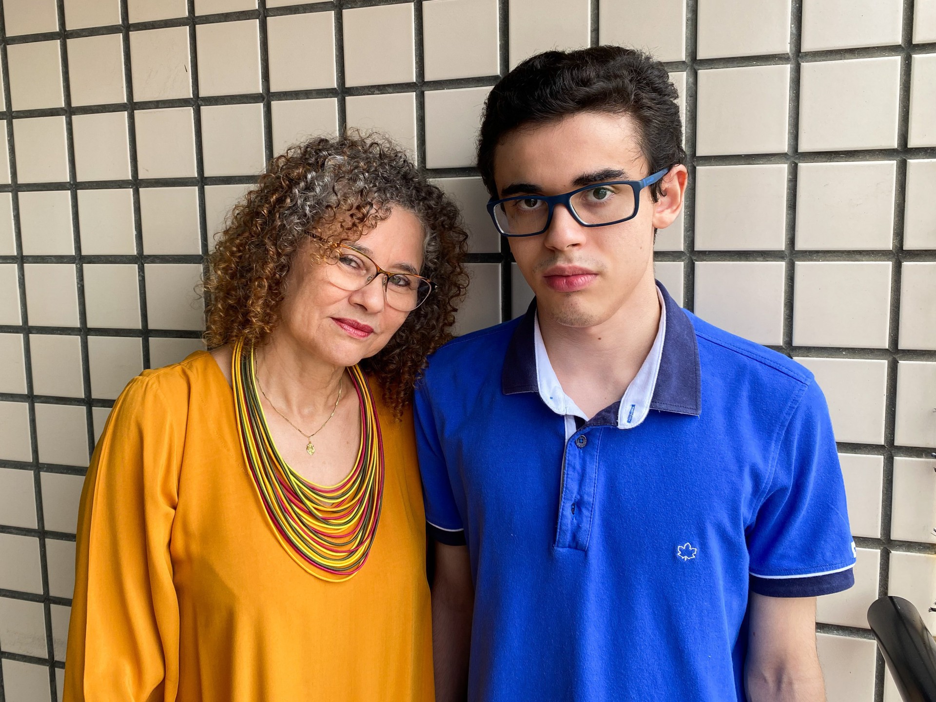 Jornalista Tânia Alves, com seu filho Artur. (Foto Arquivo Pessoal)(Foto: Arquivo Pessoal)