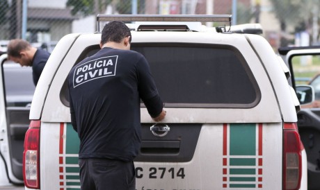 Dois homens foram presos pela Polícia Civil e encaminhados para a Delegacia Metropolitana de Cascavel 