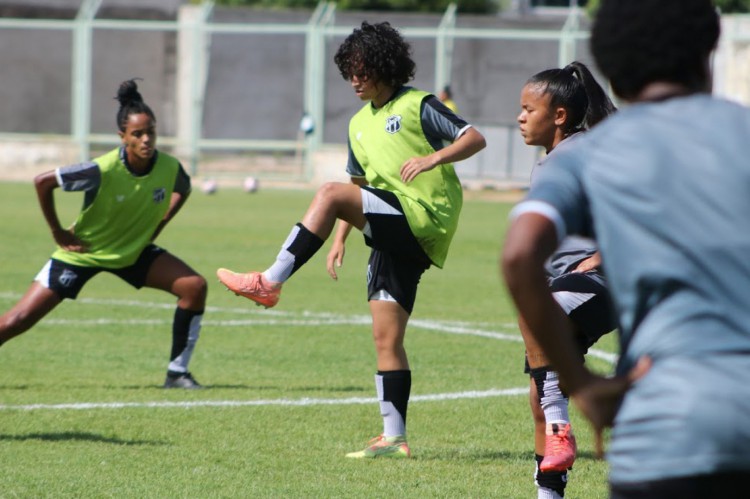 Time feminino do Ceará realiza preparação para a Série A-2 do Brasileirão desde o dia 05 de abril. 