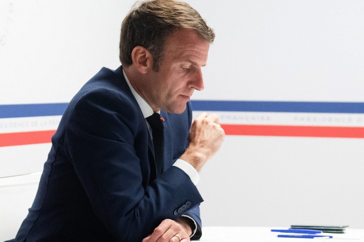 ￼ Macron sofre dura derrota nas eleições legislativas