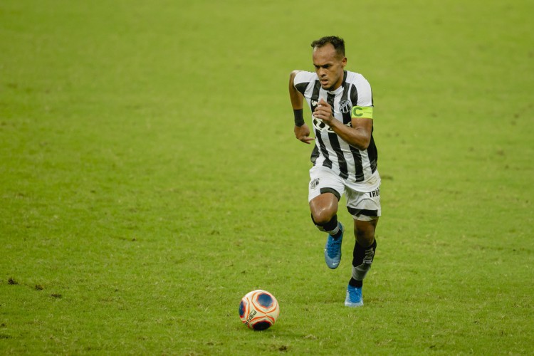 Bruno Pacheco será titular pelo Ceará na Arena Condá, em jogo contra a Chapecoense