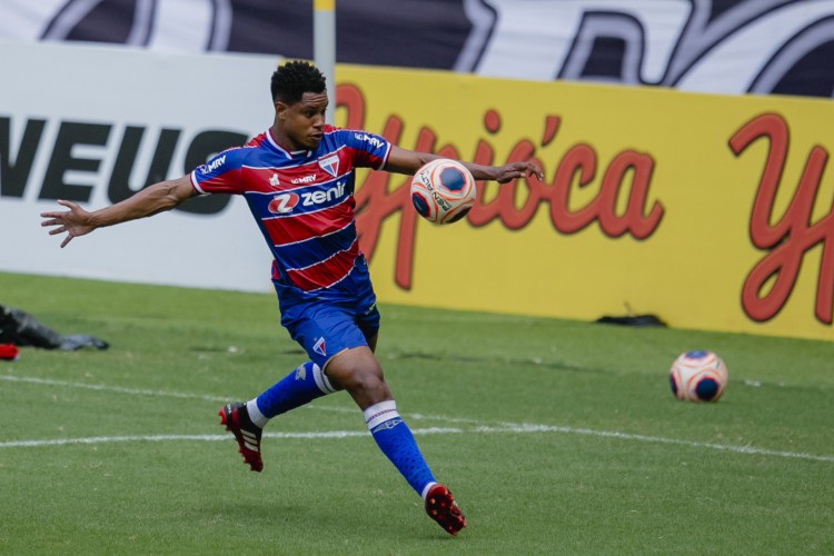 FORTALEZA, CE, BRASIL, 15.05.2021: Matheus Jussa. Ceara x Fortaleza, pelo Campeonato Cearense na Arena Castelao. em epoca de COVID-19. (Foto: Aurelio Alves/ Jornal O POVO)