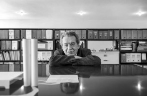 O arquiteto e urbanista Paulo Mendes da Rocha morreu hoje (23) na capital paulista aos 92 anos de idade