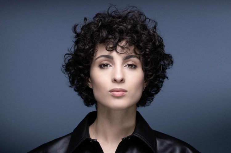 Barbara Pravi, frequentemente comparada a Edith Piaf, foi outro destaque do Eurovision 2021