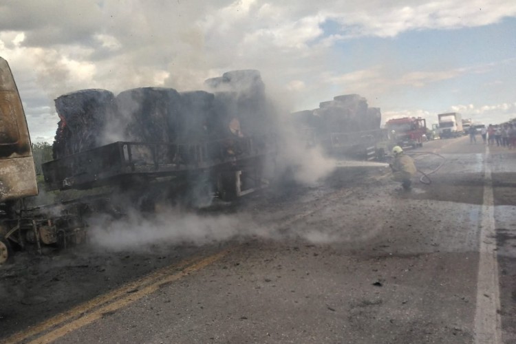 Incêndoi foi controlado na tarde desse sábado, 29