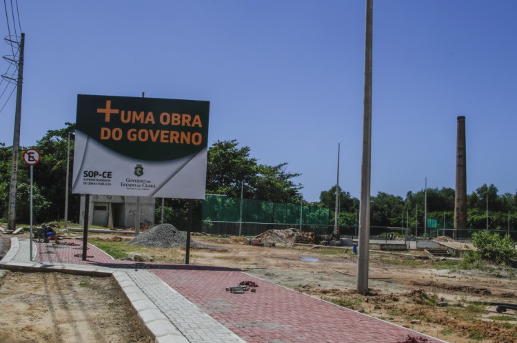 Obras nas margens do Rio Coco, na Av. Raul Barbosa. Novo parque do Cocó terá mais equipamentos de esporte e lazer. (Thais Mesquita/OPOVO)