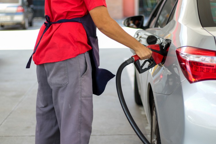 Litro do &aacute;lcool veicular vendido no Cear&aacute; &eacute; o mais caro do Nordeste e gasolina atinge patamar de R$ 6,14 ap&oacute;s semanas em estabilidade de pre&ccedil;o m&aacute;ximo