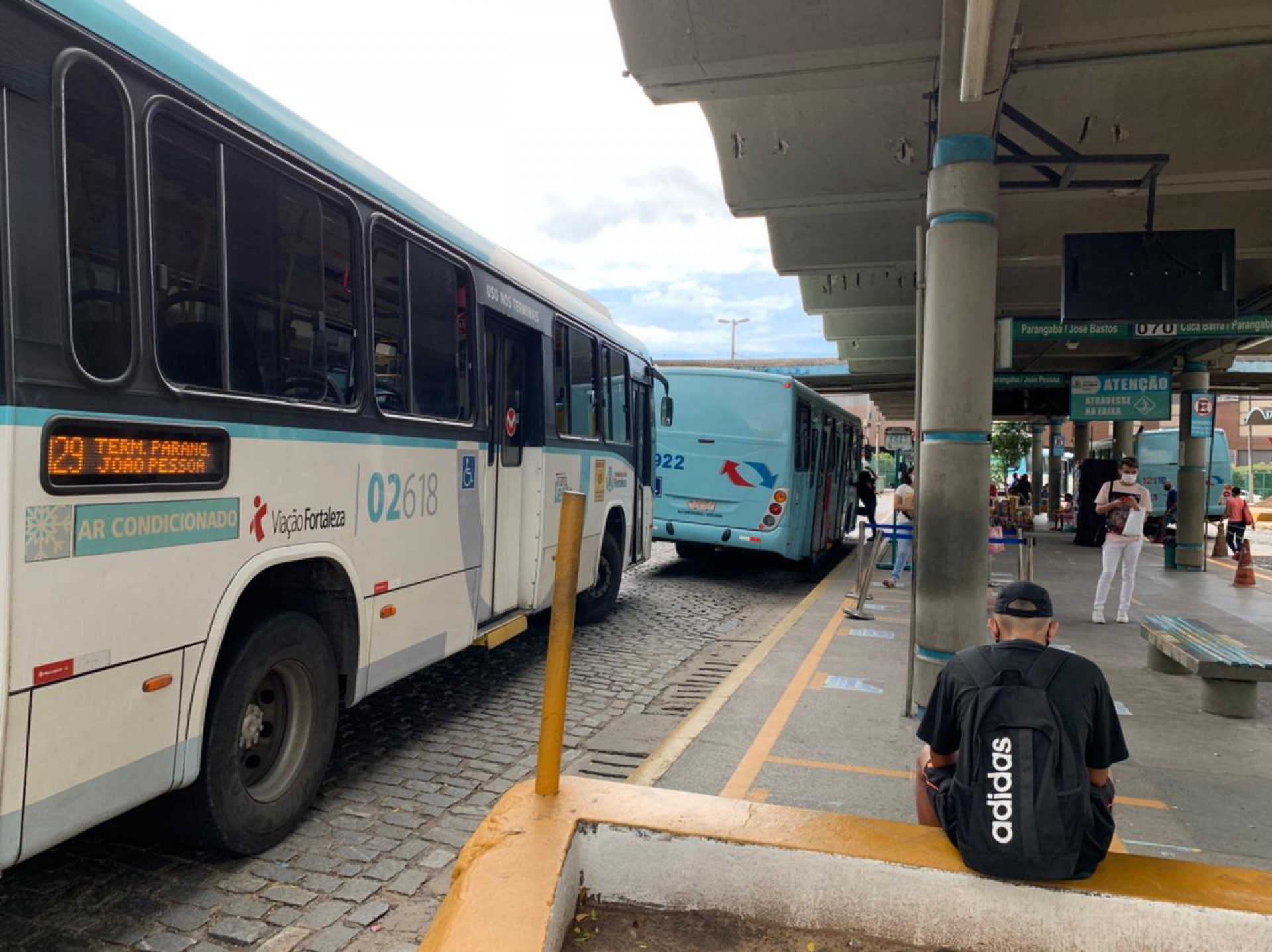 ￼Setor de transporte foi um dos que mais tencionou a inflação da Capital, juntamente com vestuário (Foto: Gabriel Borges/ O POVO)