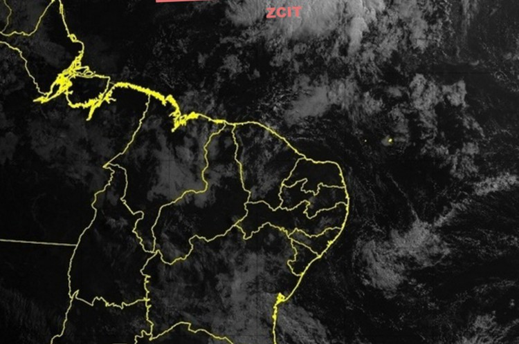 Na imagem de satélite (GOES-16), canal Visível, das 7h30min local, observam-se poucas nuvens sobre o Ceará.