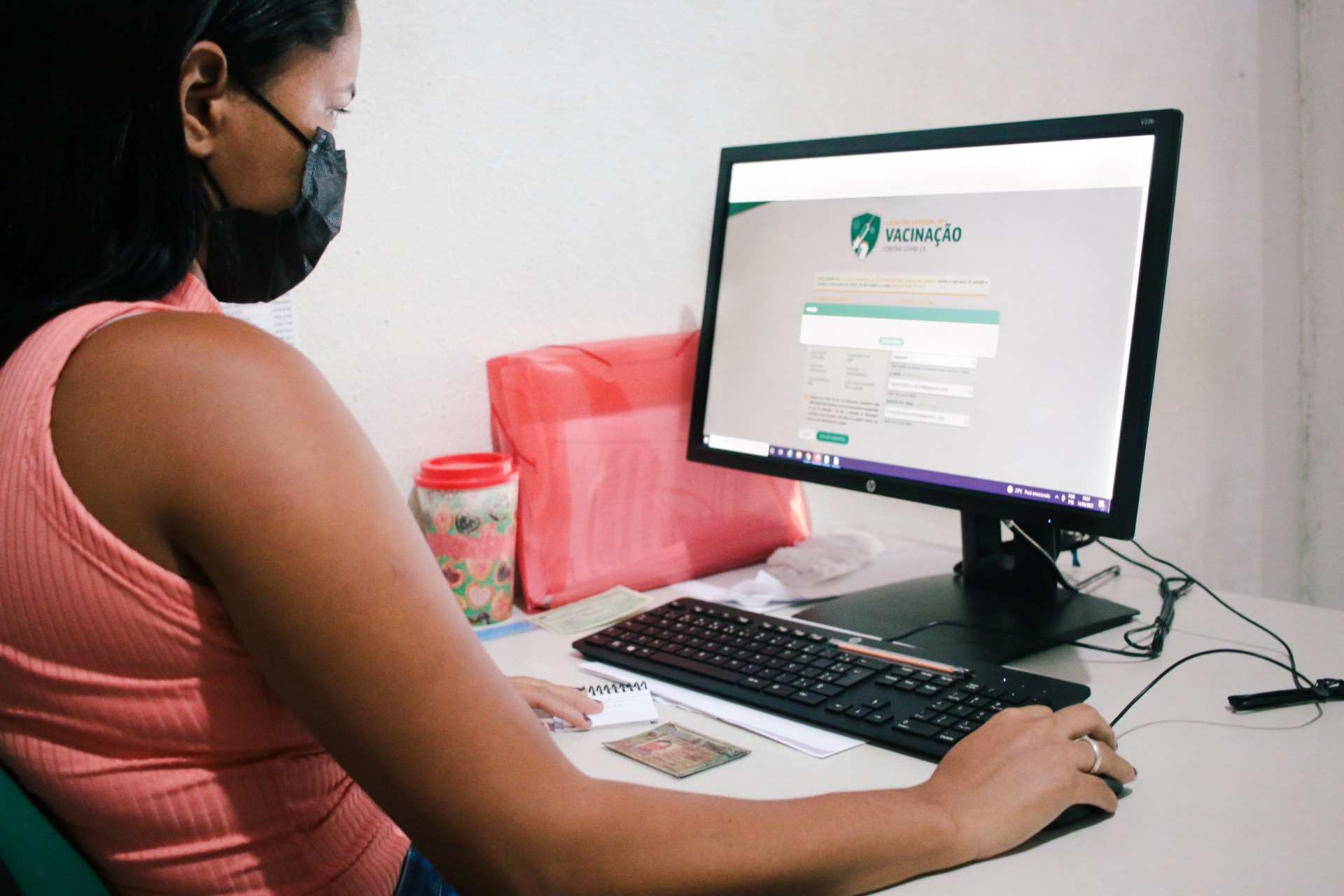 Além do mutirão de cadastro na plataforma Saúde Digital, Juazeiro do Norte também tem aumentado a oferta de locais que fazem testagem da Covid-19 (Foto: Fernanda Barros)
