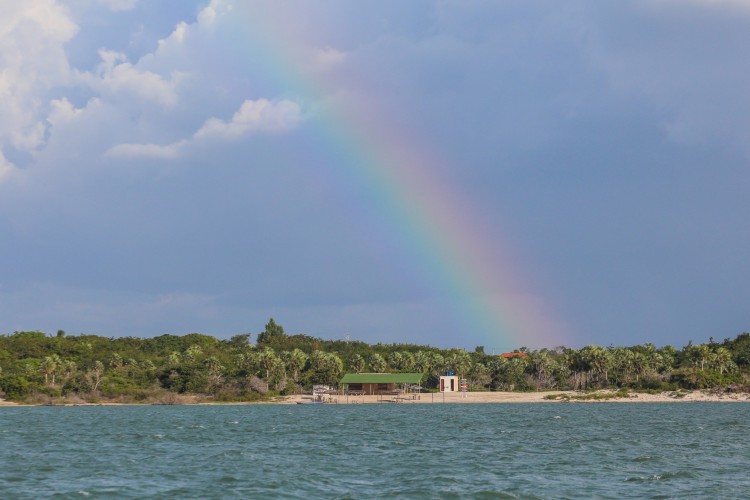 Paisagem nublada na praia de Macei&oacute;, em Camocim, uma das cidades onde choveu no Cear&aacute; nas &uacute;ltimas 24 horas
