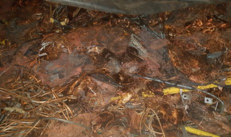 Imagem é de apreensão de sucata de cobre foi realizada na BR 116 km 71 em Chorozinho, Ceará. 