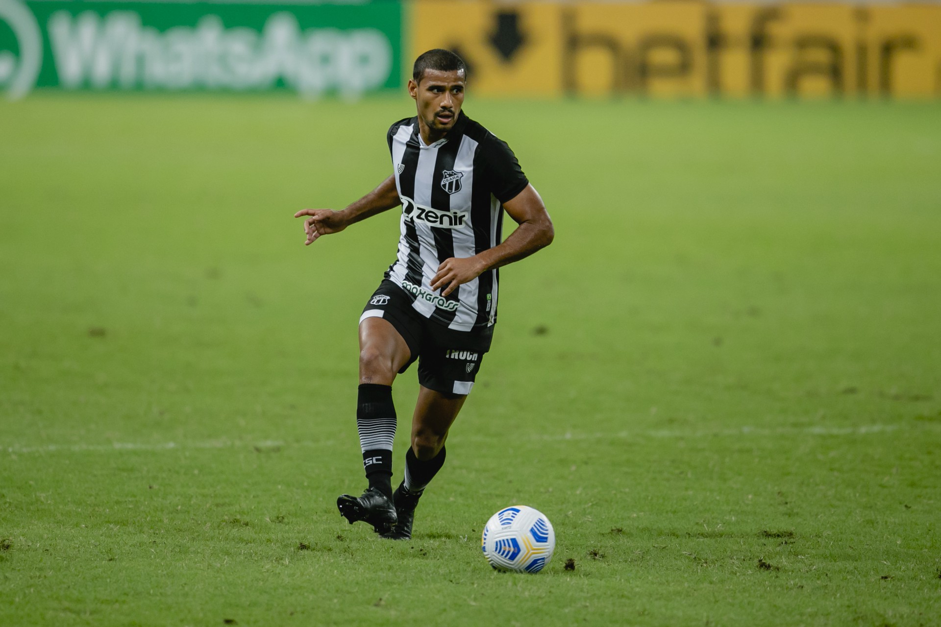 Jael, Mendoza e Gabriel Dias tiveram gancho ampliado pelo STJD
 (Foto: Aurelio Alves)