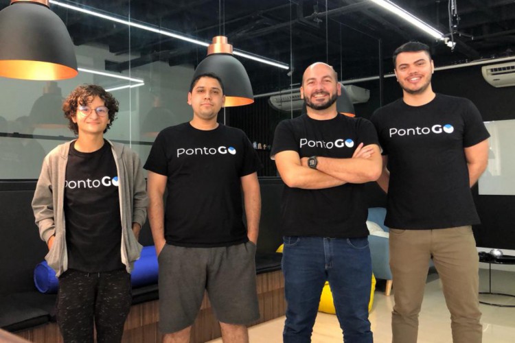 Daniel (desenvolvedor) Nathan (atendimento) Igor (CEO) Wilber (comercial)