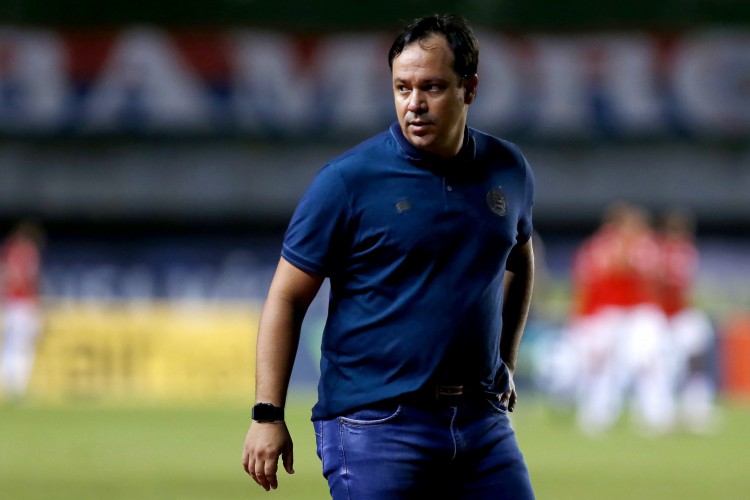 Técnico Dado Cavalcanti no jogo Bahia x Internacional, em Pituaçu, pelo Campeonato Brasileiro Série A