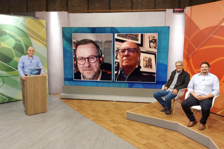 No programa No Mundo da Bola, Falcão avalia atual cenário do futebol