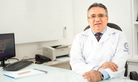 O médico Robério Motta, diretor técnico da Endoclinic do Cariri, aderiu ao Brasil Mais: "Já revisamos nossas missões e valores, reorganizamos o setor de Recursos Humanos e vamos começar o programa de bonificação", conta. (Foto: WIHARLLEY RUBSON) 