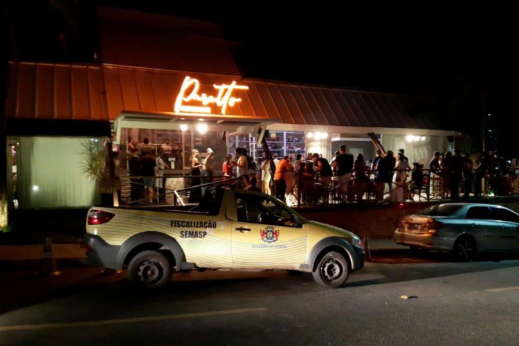 Restaurante fica localizado no bairro Lagoa Seca, área nobre de Juazeiro do Norte