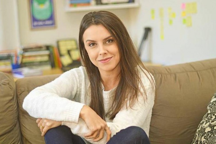 Emilly Fidelix dá cursos e palestras sobre o uso de tecnologias no processo de aprendizagem