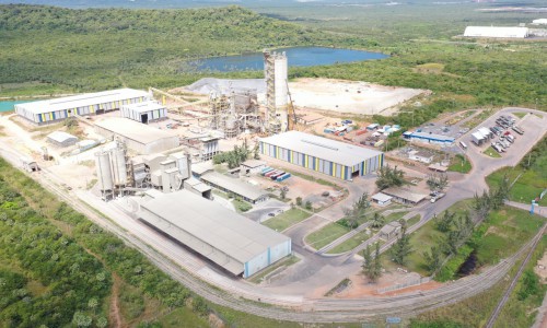 Vista aérea da fábrica da Votorantim Cimentos no Complexo do Pecém (Foto: Divulgação)