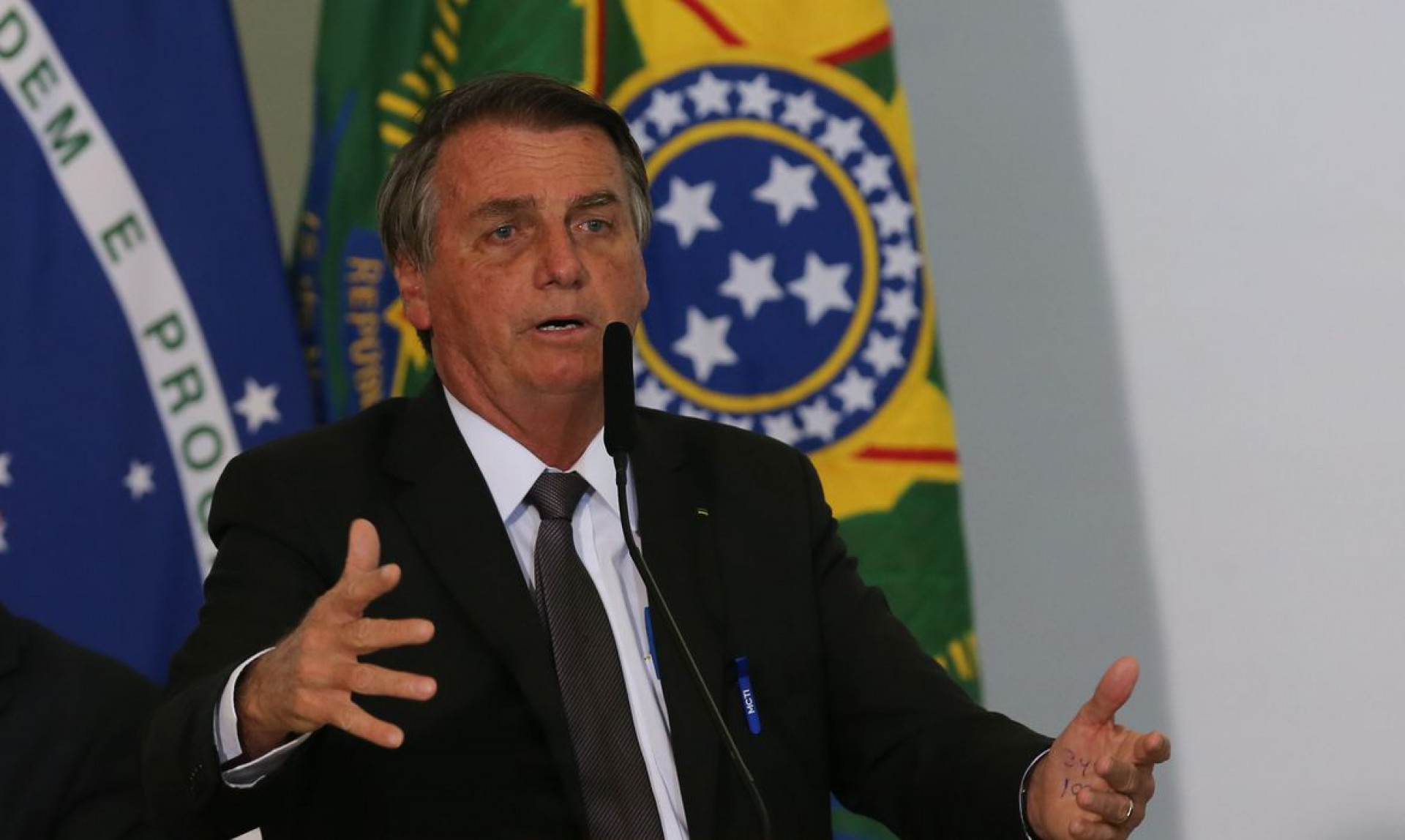 Presidente Jair Bolsonaro, discursa durante solenidade de sanção da lei de capitalização da Eletrobrás (Foto: )