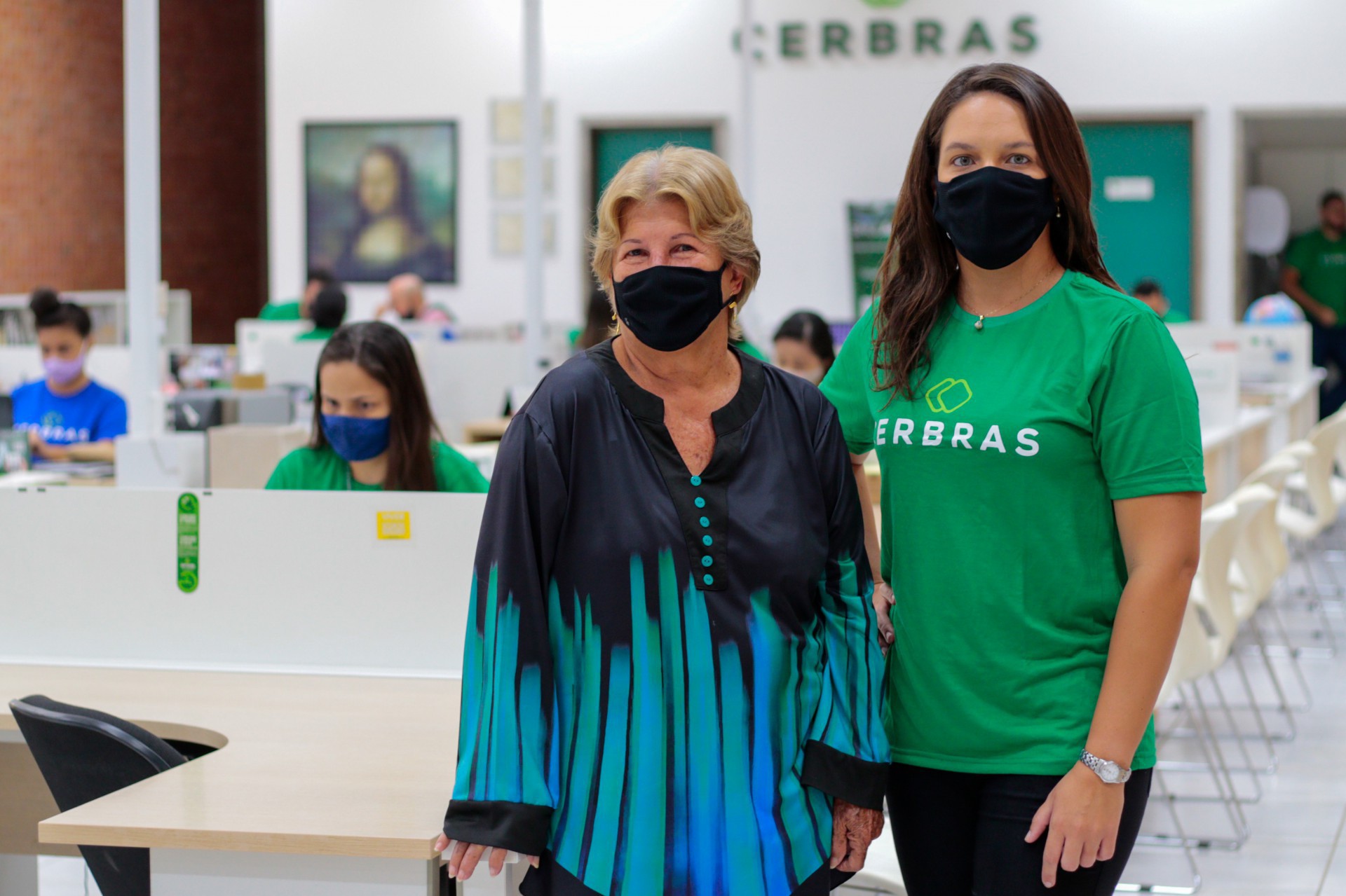 Ana Lúcia Bastos Mota e Débora Lins, respectivamente, proprietária e médica do trabalho da Cerbras